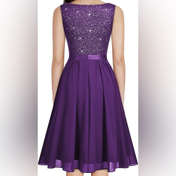 Elegant Purple Sleeveless Dress - Picture 2 of 4